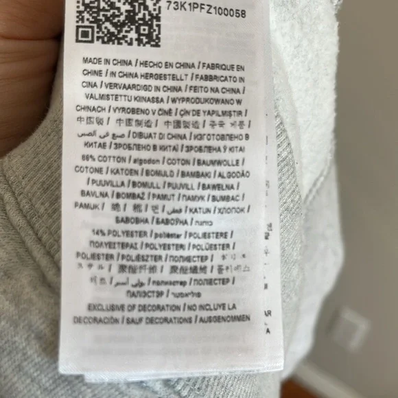 Guess Embossed Hoodie Sweatshirt Size L - Picture 6 of 6